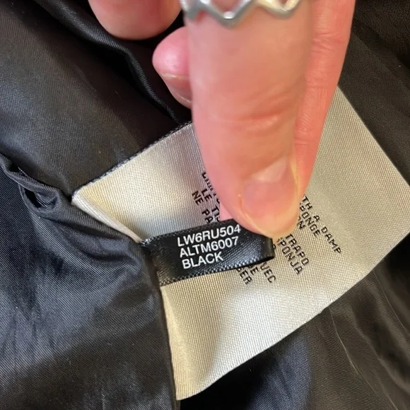 Levi’s Faux Leather Jacket - Picture 6 of 12